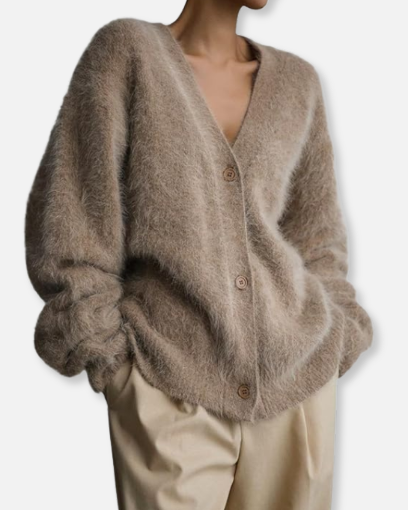 Everett Soft Fuzzy Button-Up Cardigan – Cozy Elegance for Every Occasion