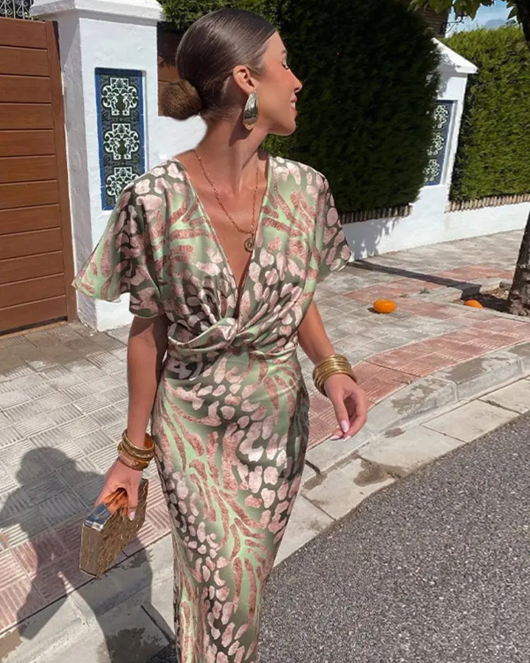 Women's Elegant Wrap Dress with Tie Waist – V-Neck & Printed Detail