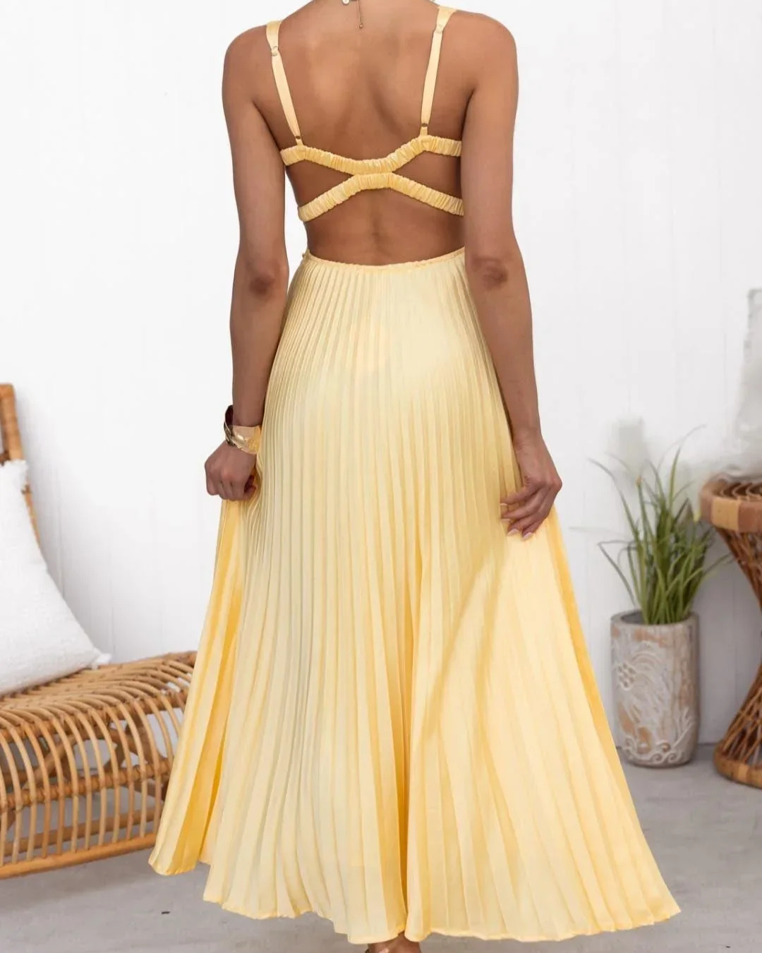 Isla | Yellow Pleated V-Neck Maxi Summer Dress