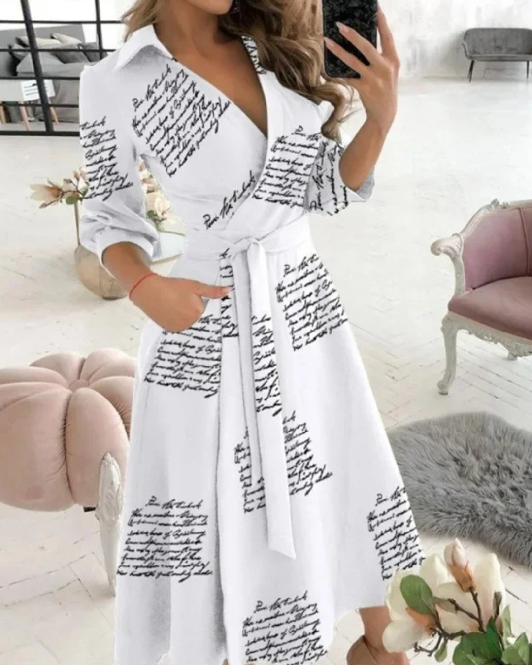 Elegant Women's Wrap Dress – V-Neck, Flattering Fit & Lightweight