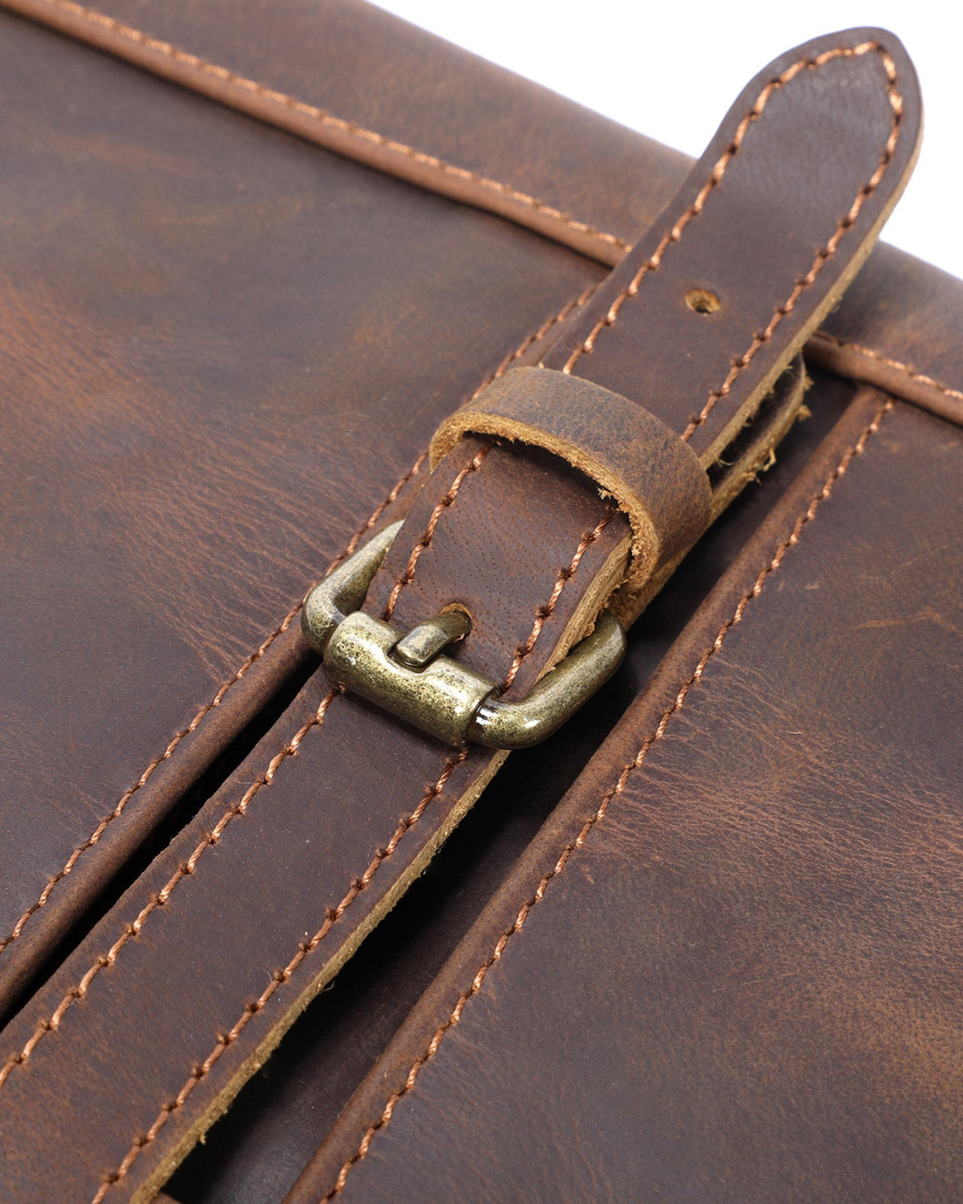 Lucia Leather Messenger Bag – Vintage Elegance Meets Modern Utility