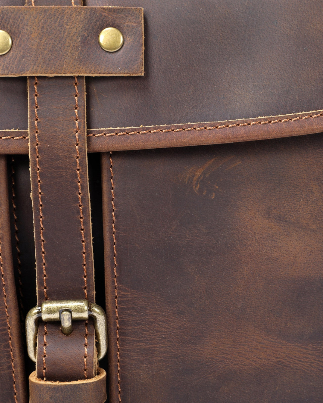 Lucia Leather Messenger Bag – Vintage Elegance Meets Modern Utility