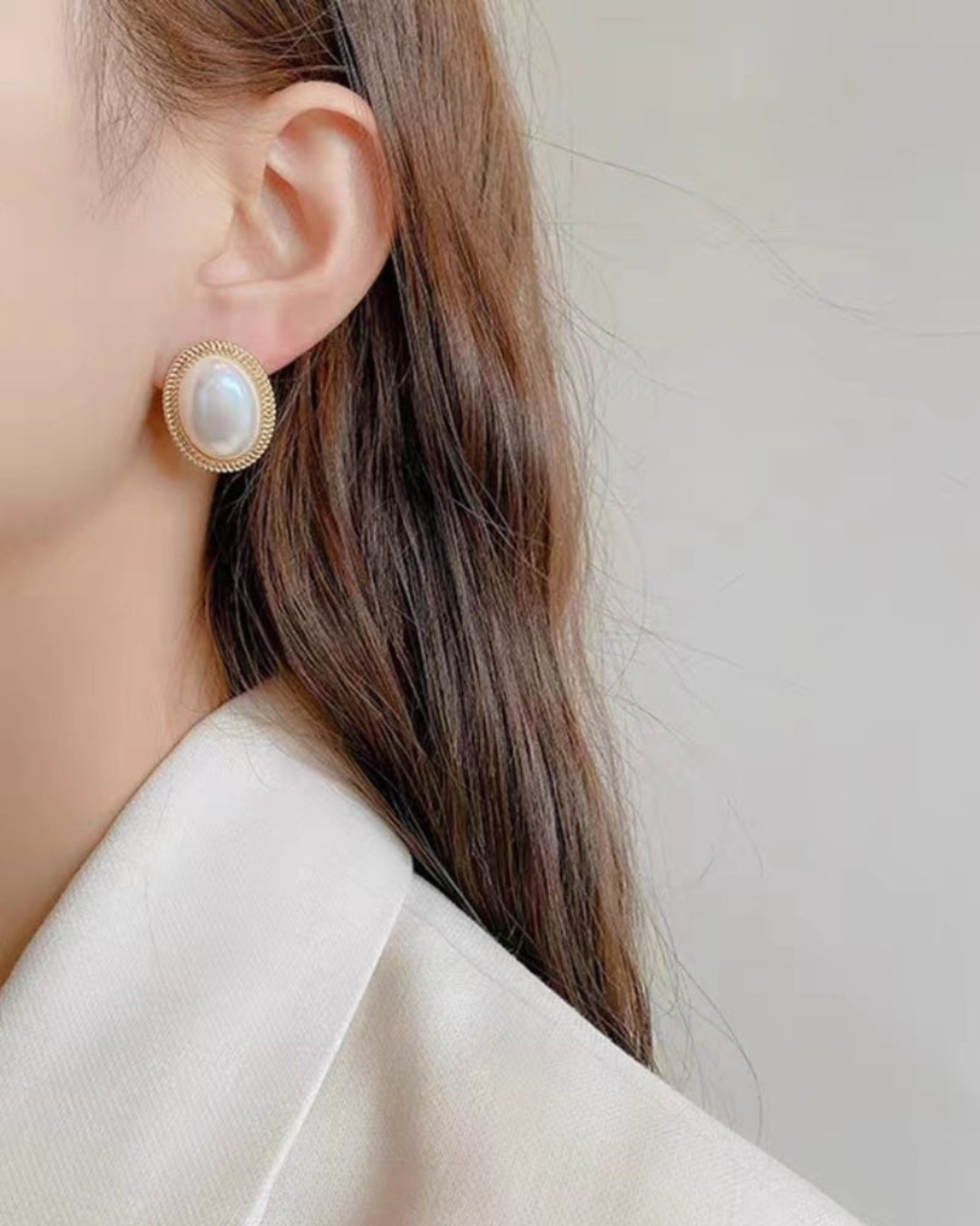 The Golden Heirloom – Radiance Oval Pearl Studs