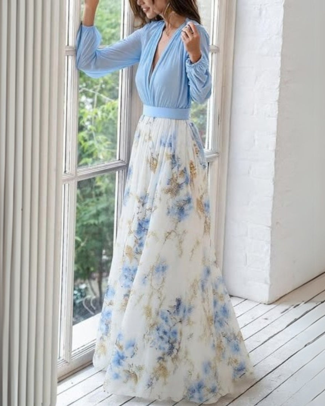 Amelia | Floral V-Neck Maxi Dress for Summer Elegance