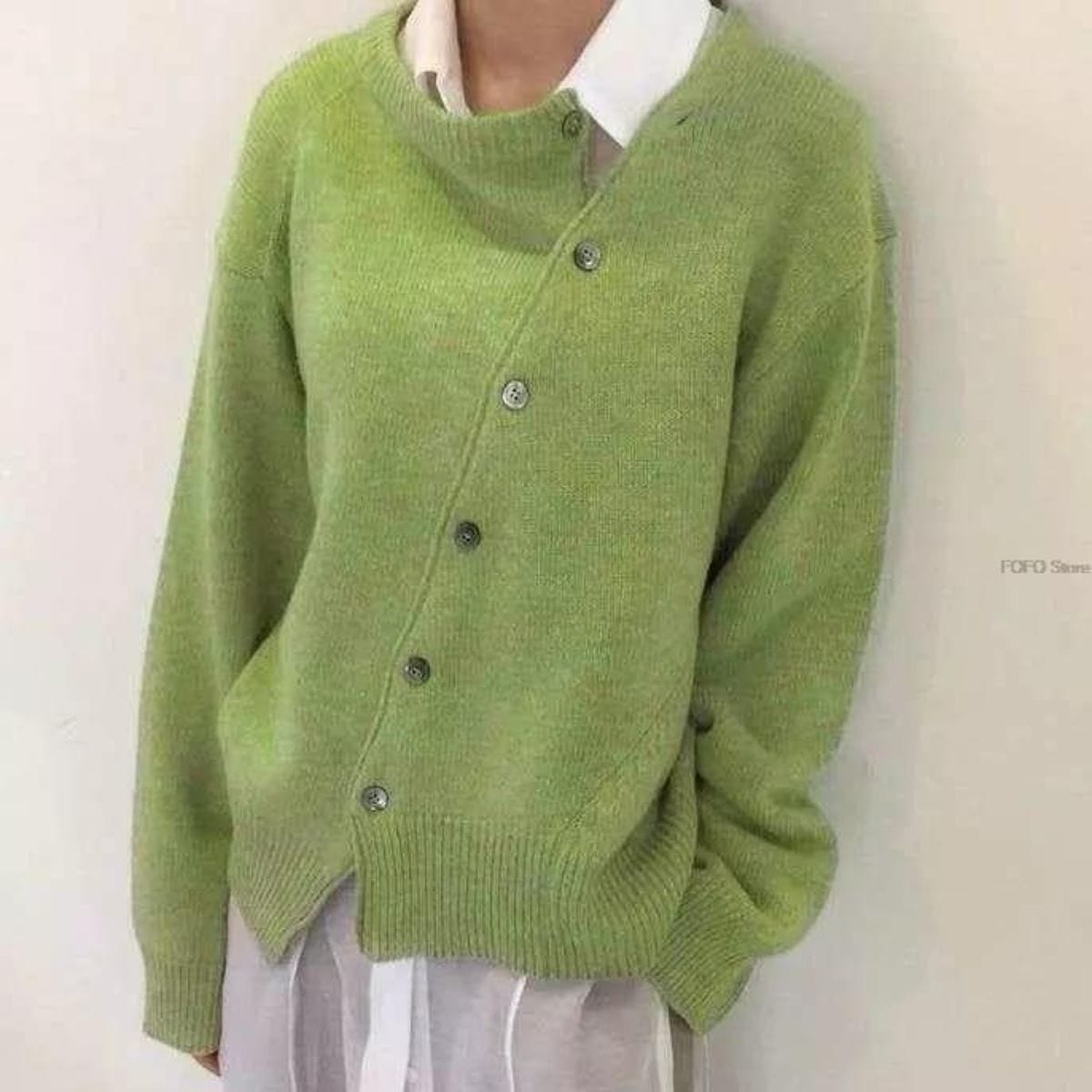 Women's Knitted Cardigan - Soft Cashmere Wool Blend - Oversized Fit - Button-Up Layering